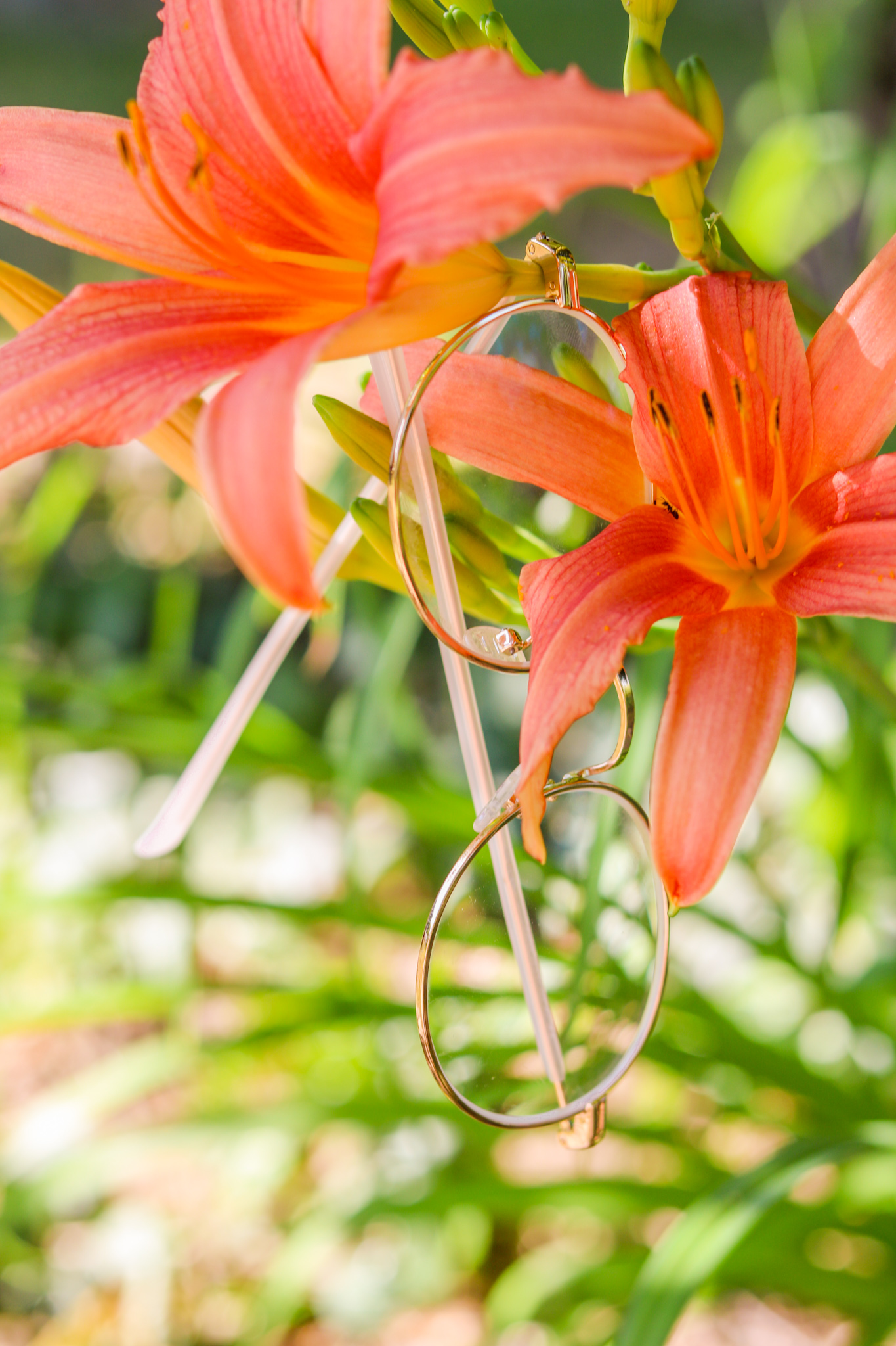 Dodatki w jakie warto zainwestować: biżuteryjne okulary CrossEyes