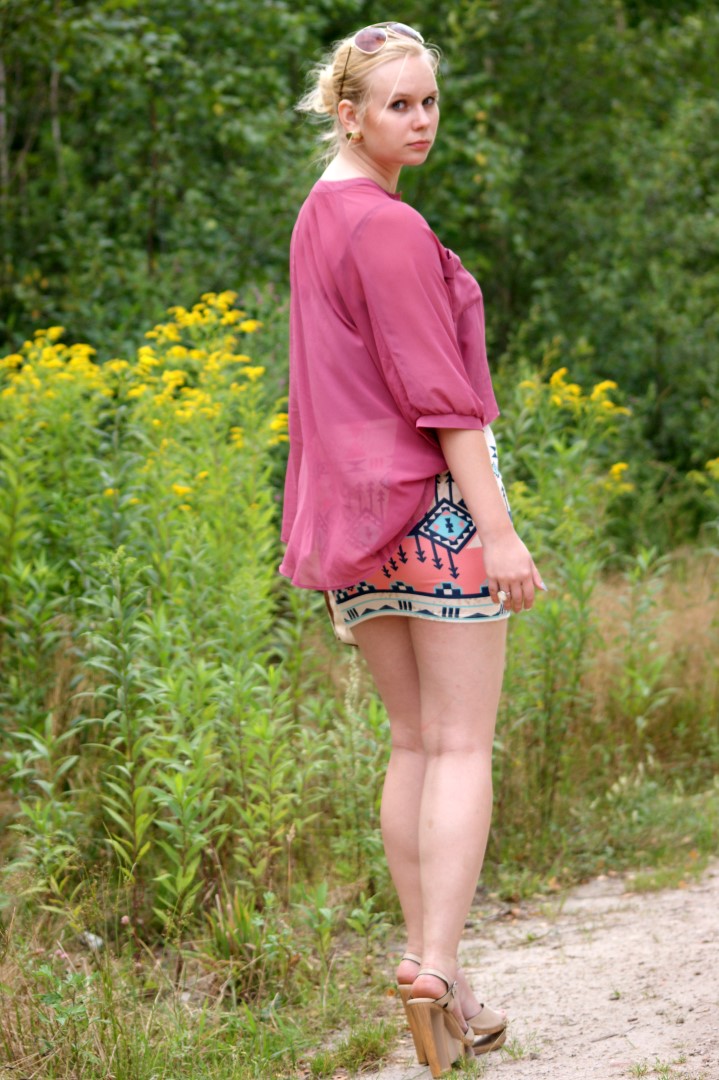 bershka-aztec-skirt-outfit