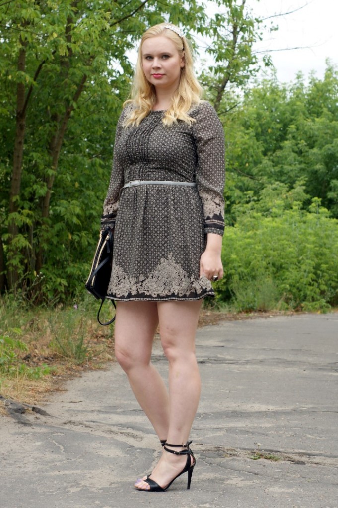 folk dress